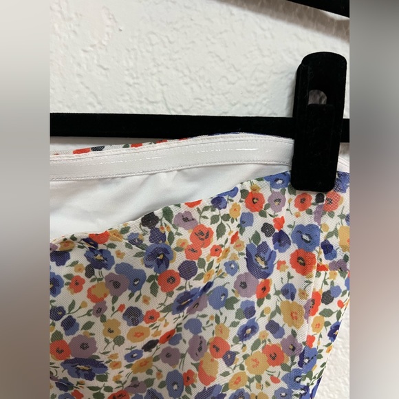 NWT Princess Polly Floral Tube Top - Size 6 - Picture 2 of 5